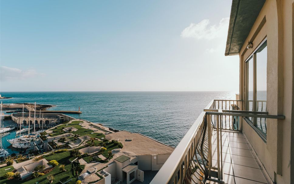 バルコニー 写真