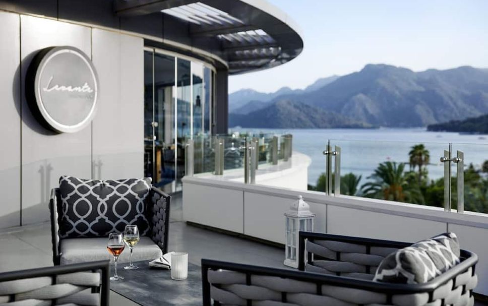 バルコニー 写真