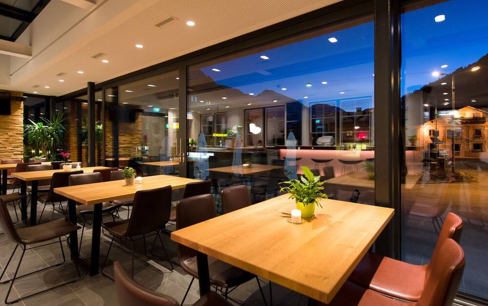 レストラン 写真