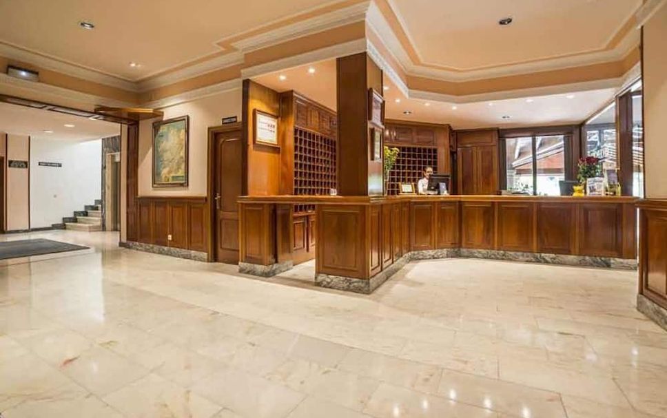 フロントデスク 写真