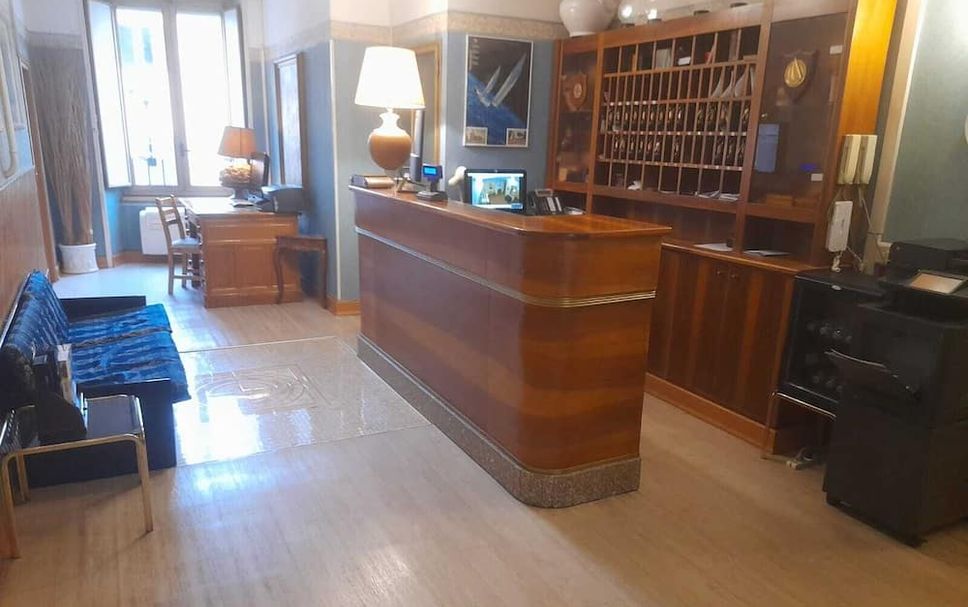 フロントデスク 写真