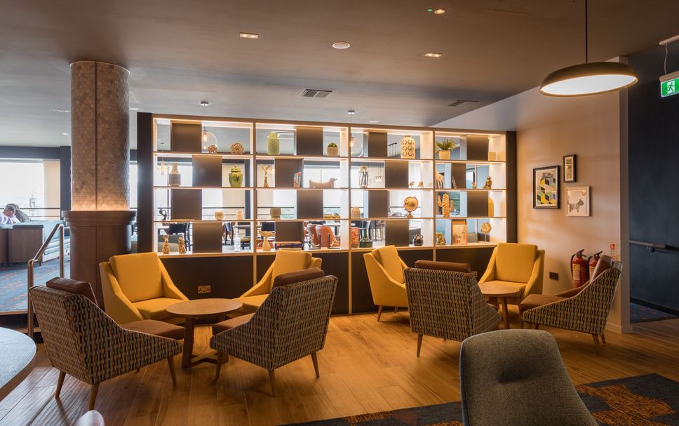 ラウンジ 写真