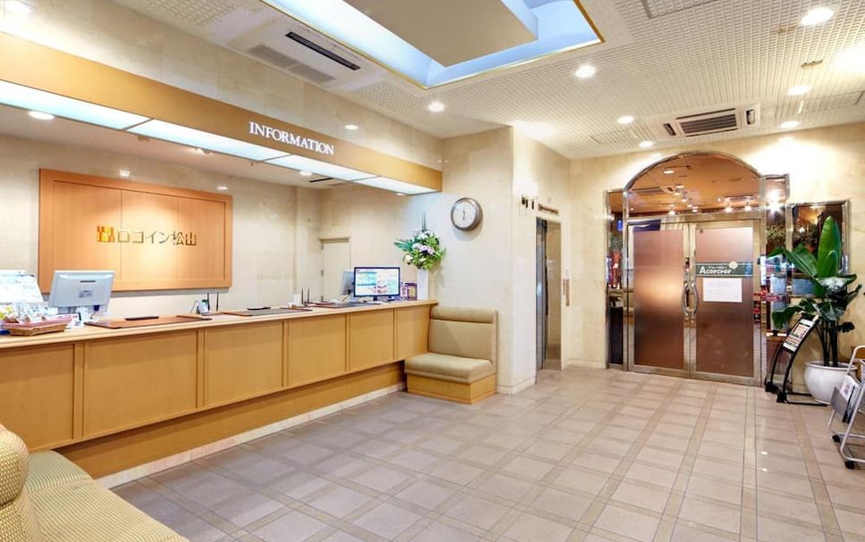 フロントデスク 写真