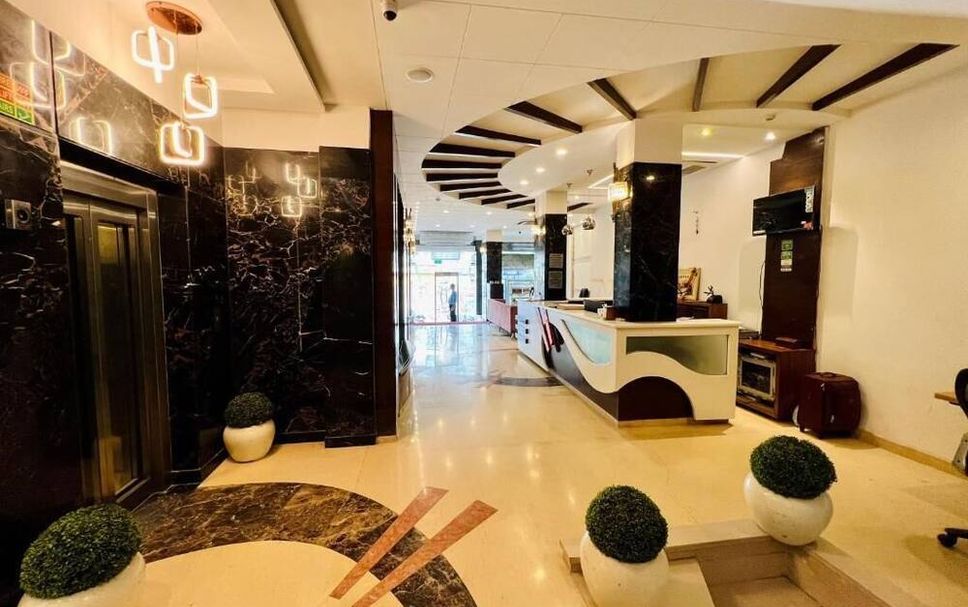 フロントデスク 写真