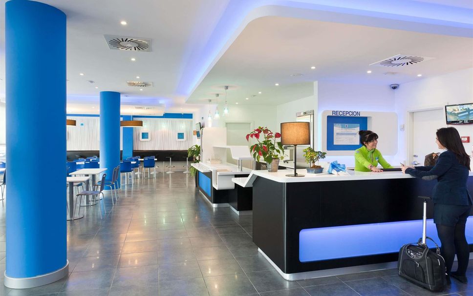 フロントデスク 写真