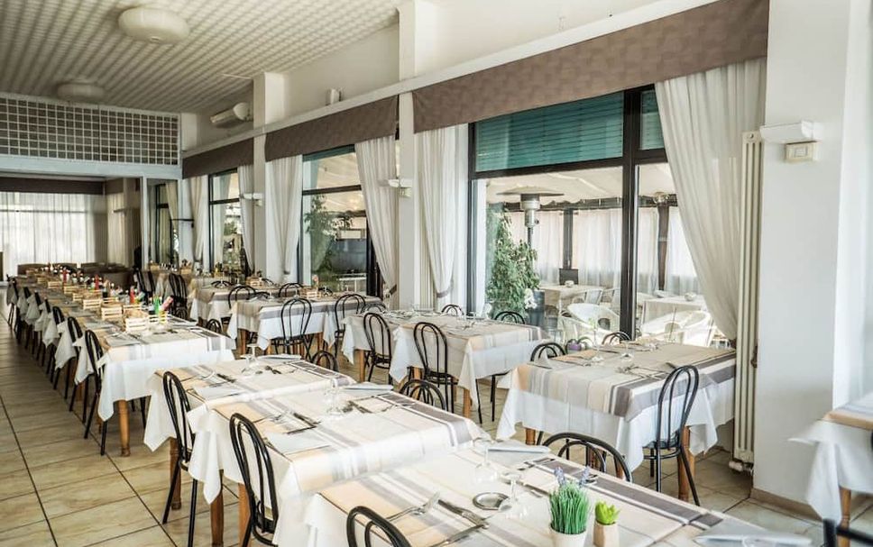 レストラン 写真