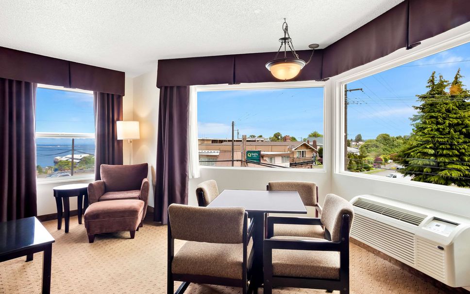 ダイニングルーム 写真