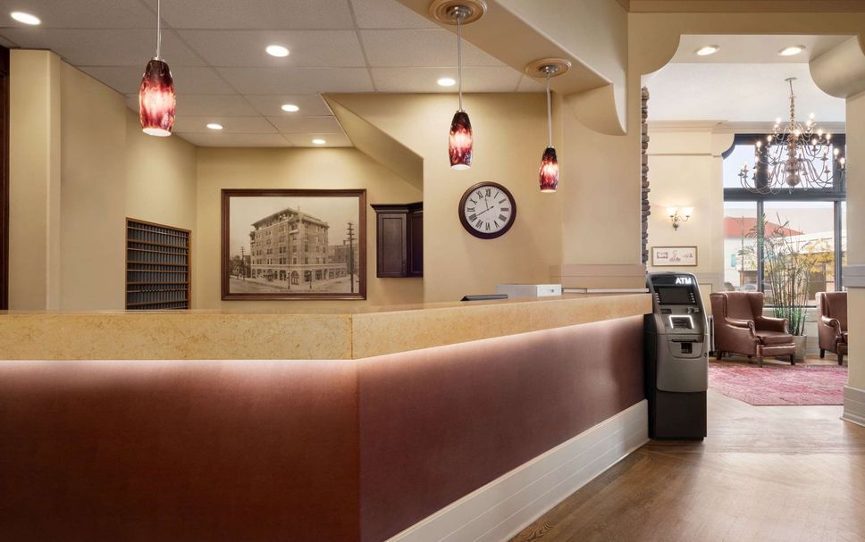 フロントデスク 写真