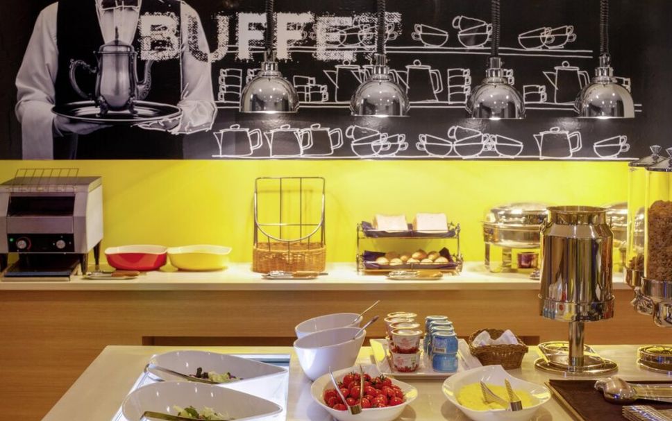 ビュッフェ 写真