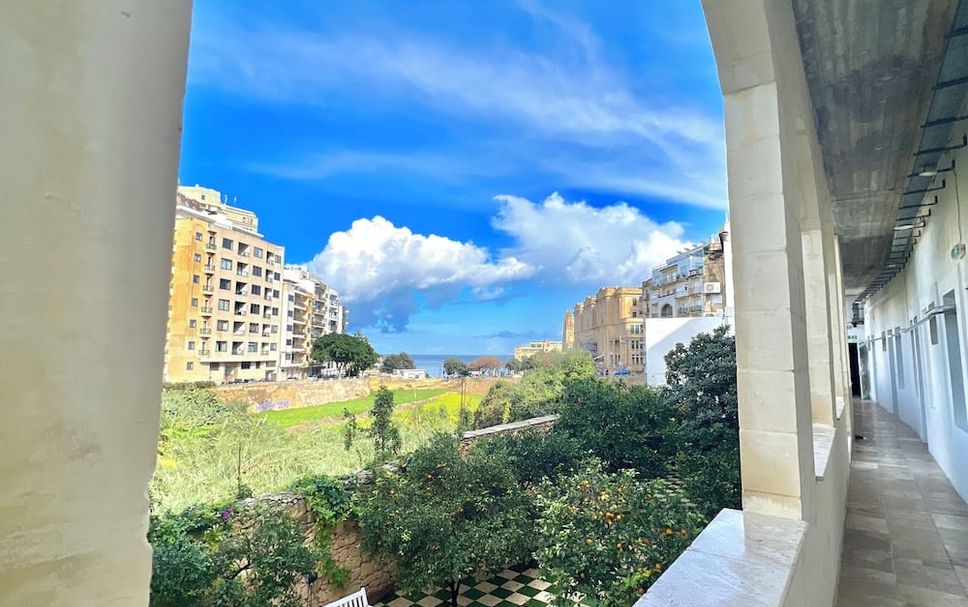 バルコニー 写真