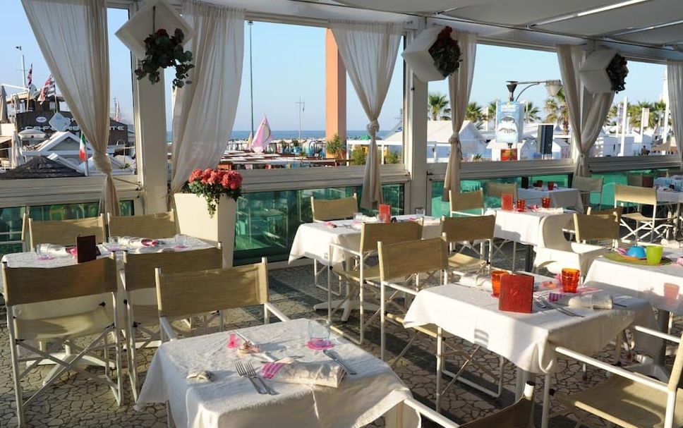 レストラン 写真