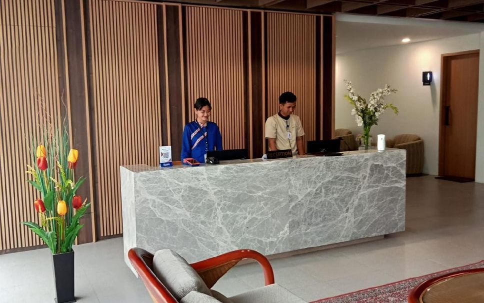 フロントデスク 写真