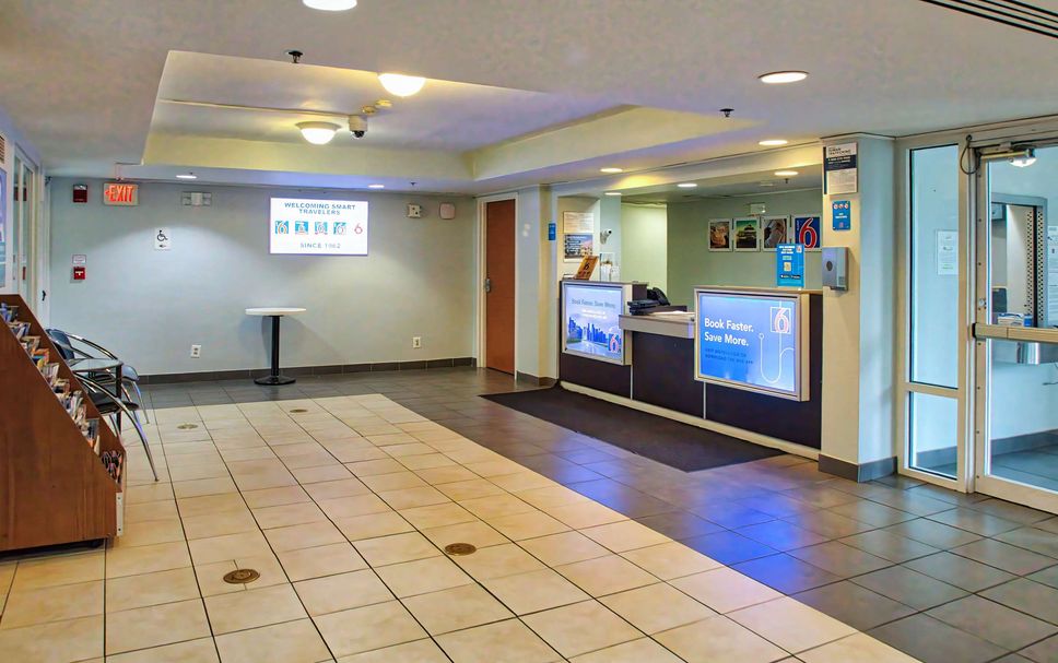 フロントデスク 写真