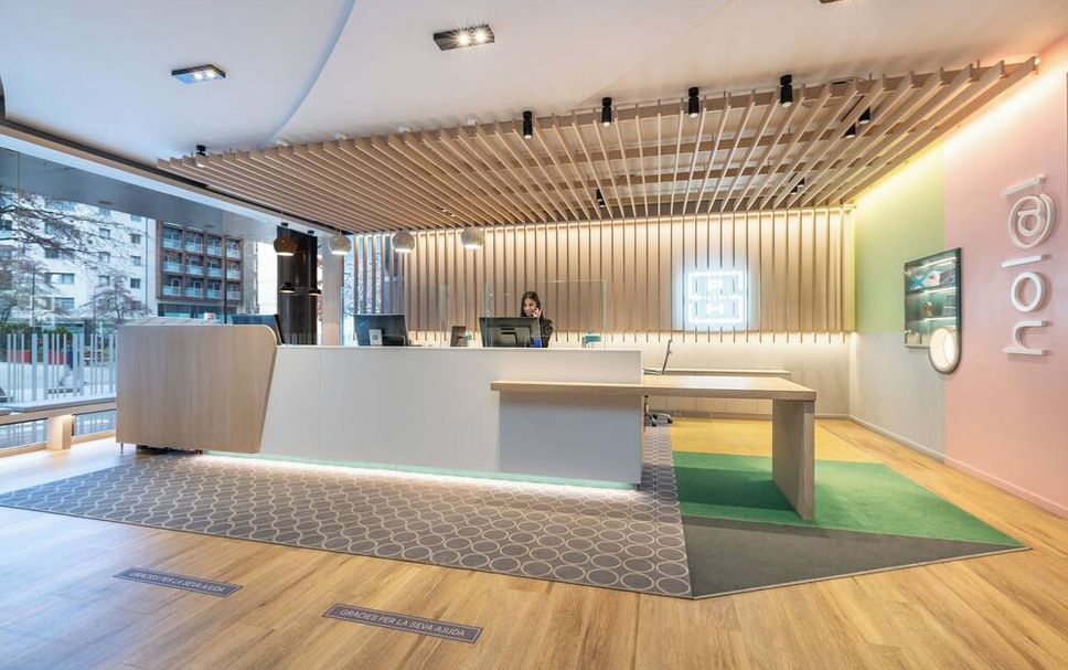 フロントデスク 写真