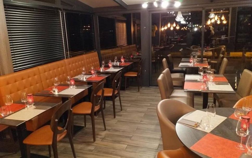 レストラン 写真