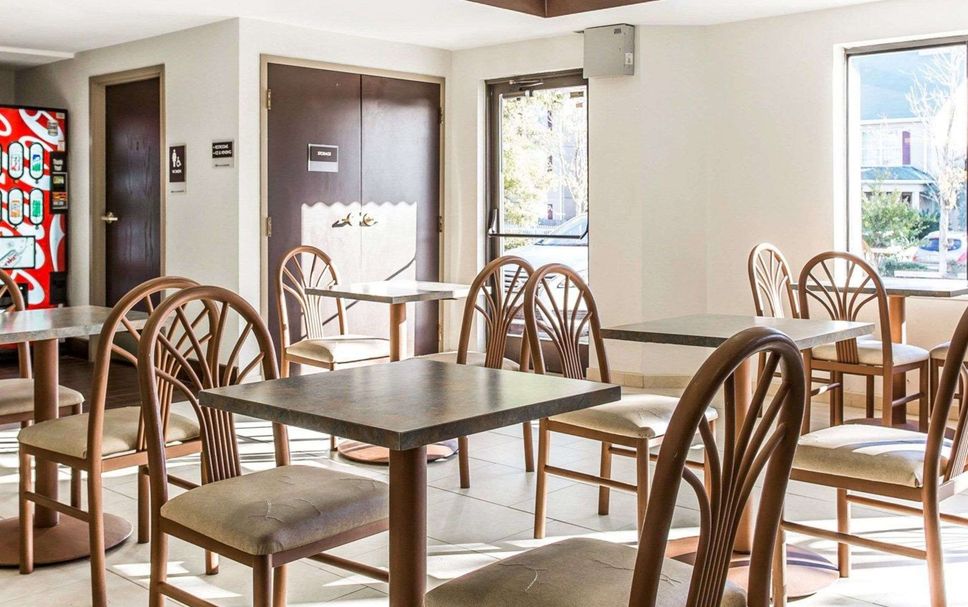 ダイニングルーム 写真