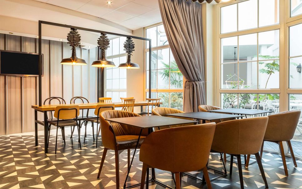 レストラン 写真