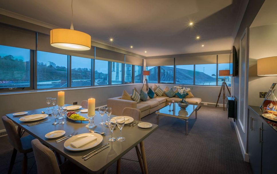 ダイニングルーム 写真