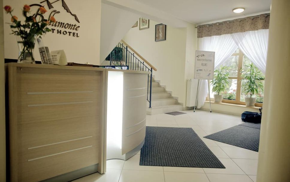 フロントデスク 写真