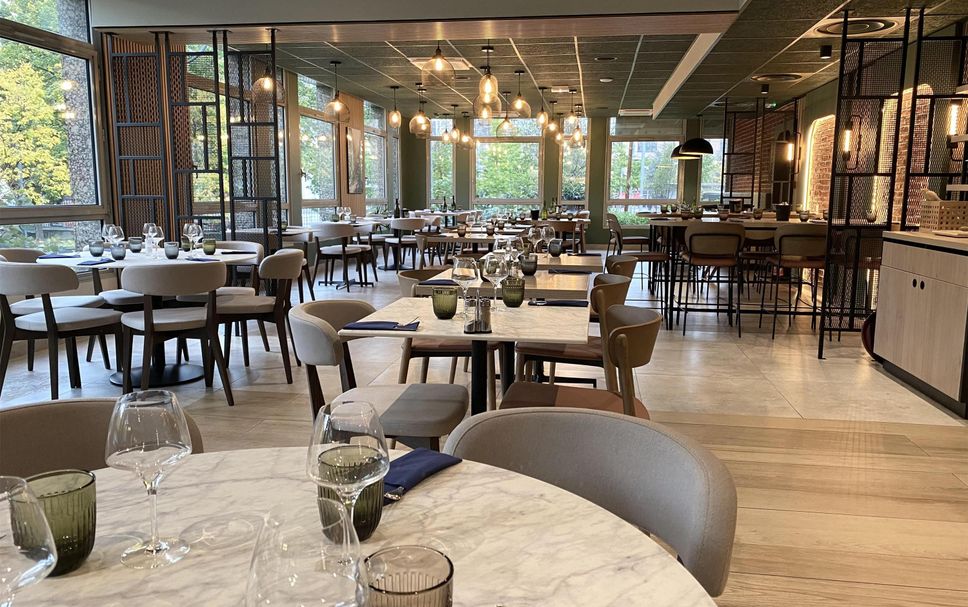 レストラン 写真