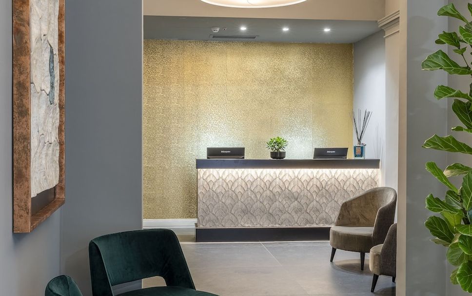 フロントデスク 写真