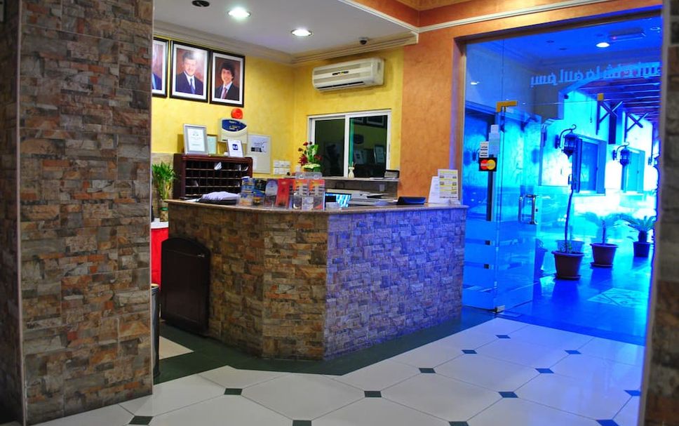 フロントデスク 写真