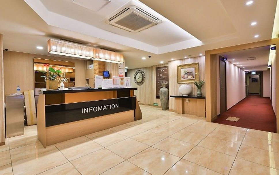 フロントデスク 写真