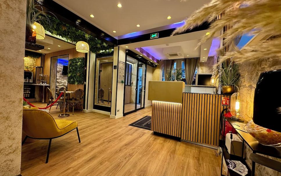 フロントデスク 写真