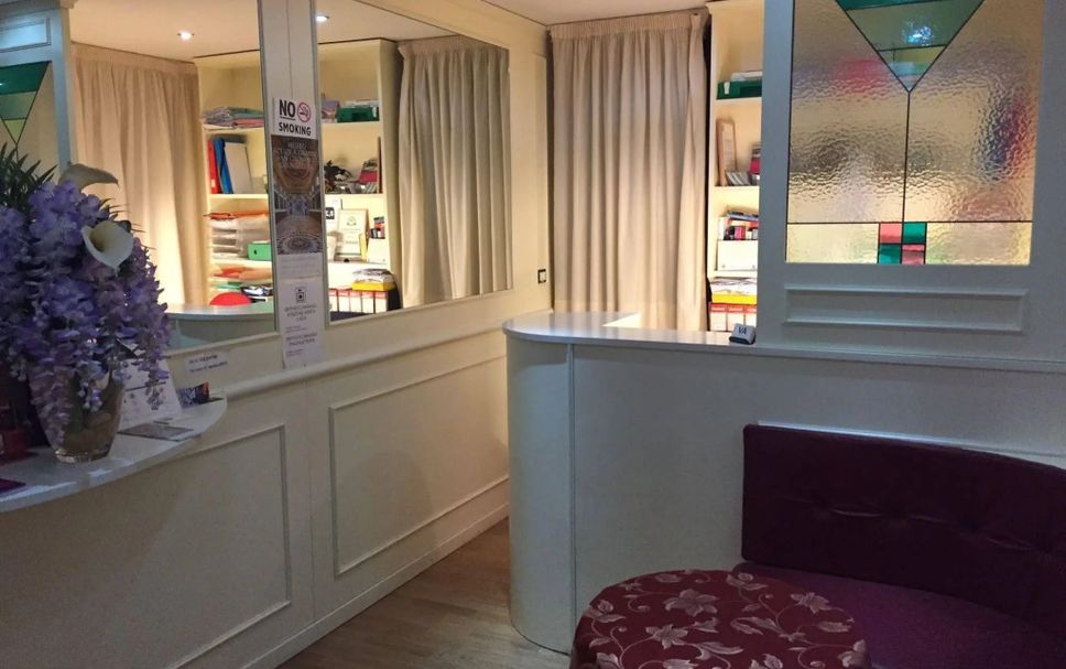 フロントデスク 写真