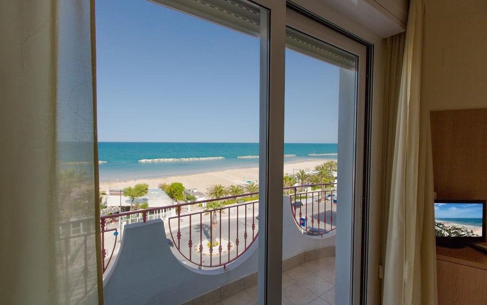 バルコニー 写真