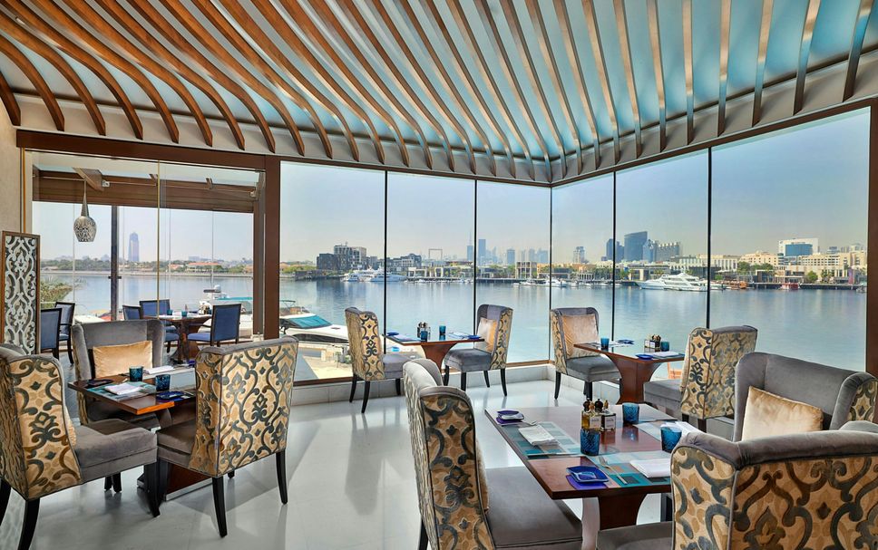 レストラン 写真