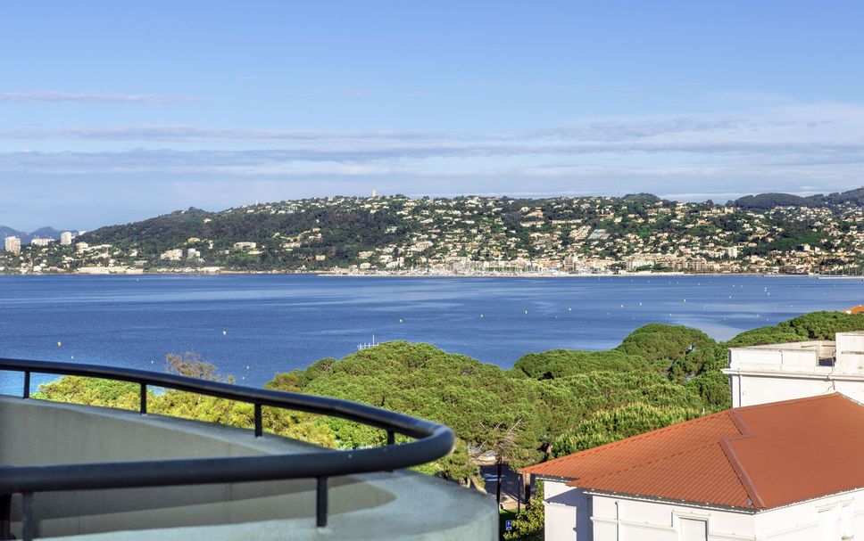 バルコニー 写真