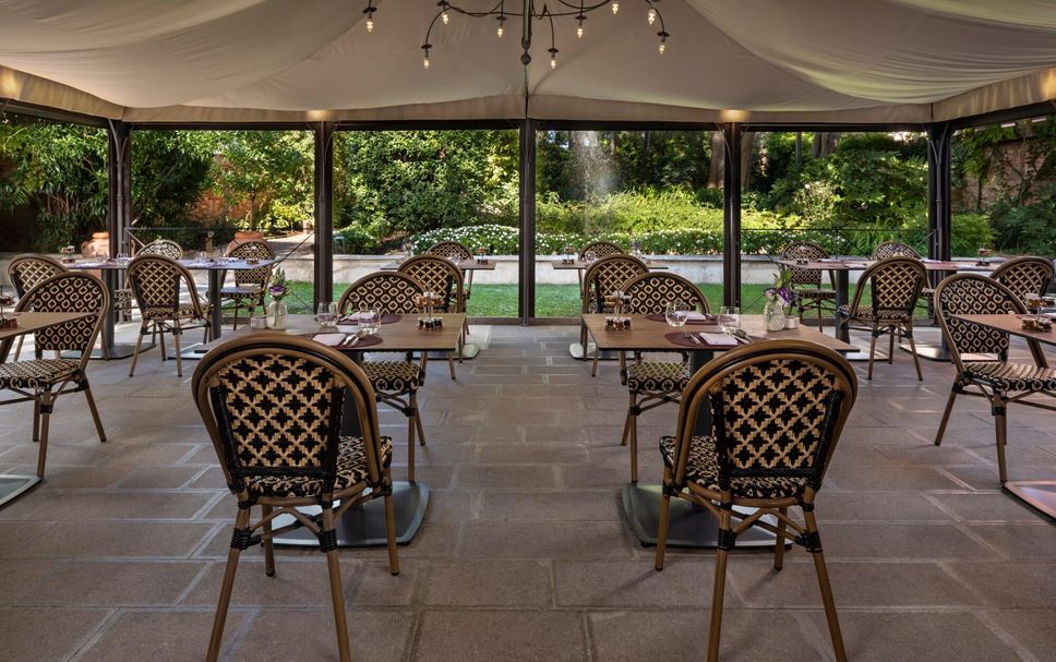 レストラン 写真