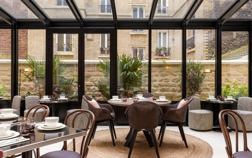 レストラン 写真