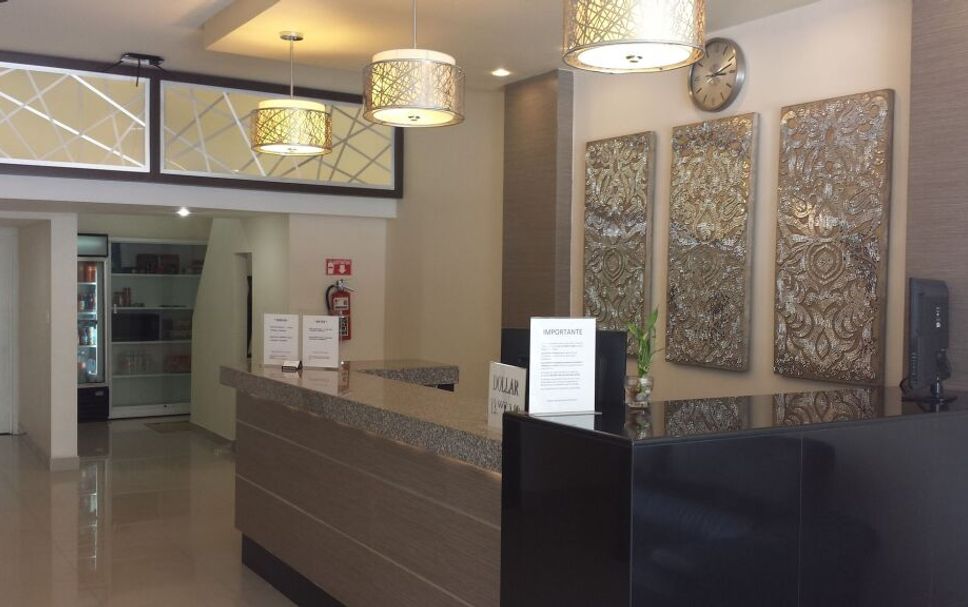 フロントデスク 写真