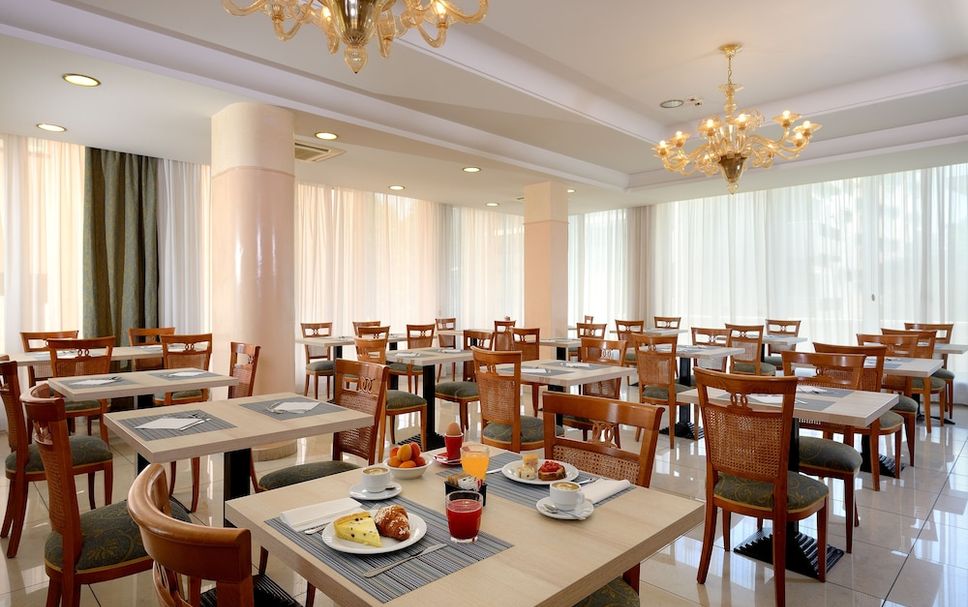 レストラン 写真