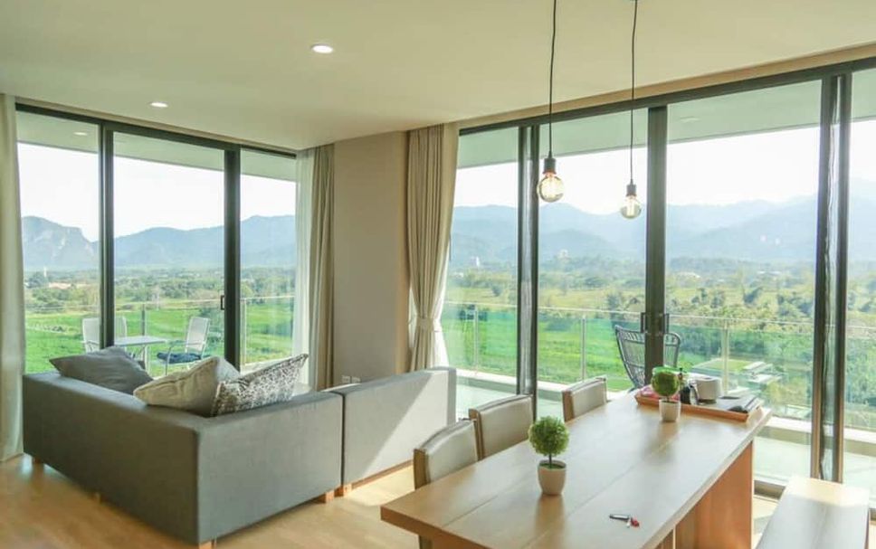 ダイニングルーム 写真