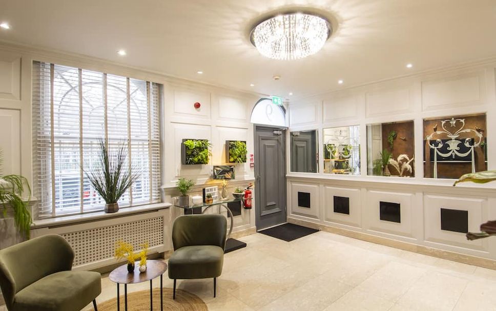 フロントデスク 写真