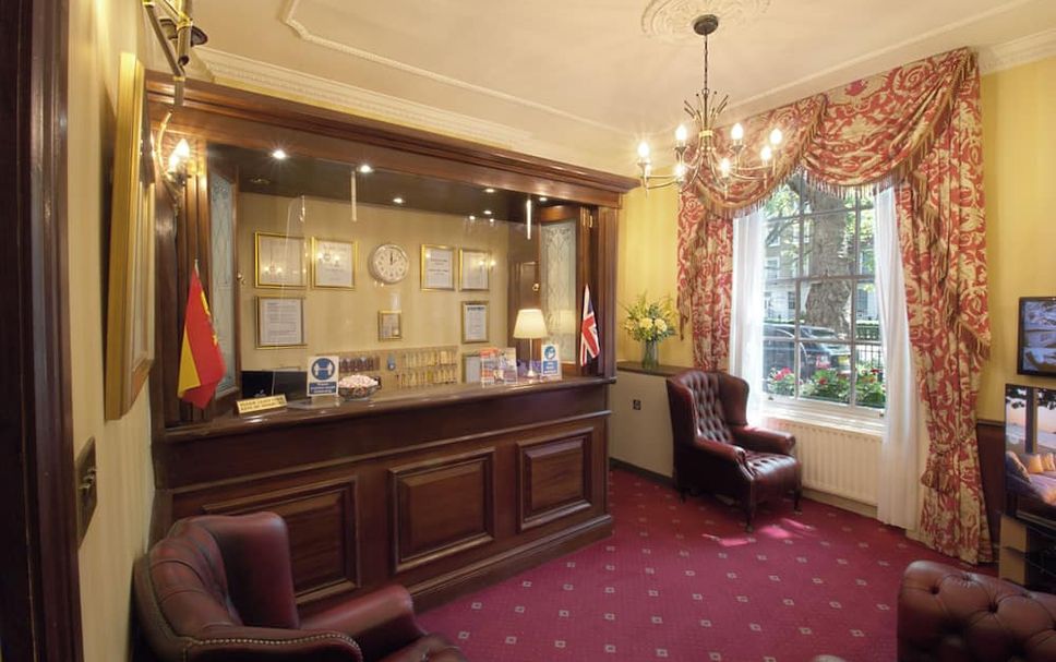 フロントデスク 写真