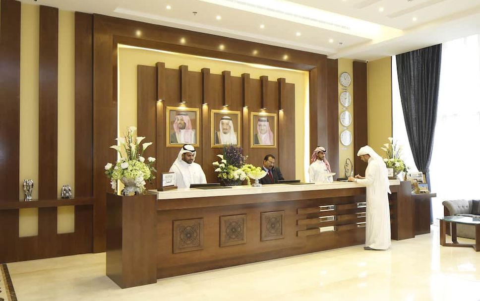 フロントデスク 写真