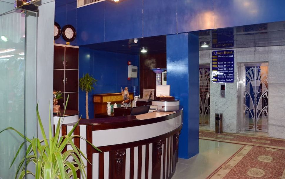 フロントデスク 写真