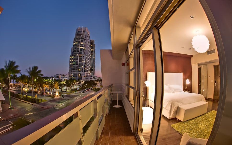 バルコニー 写真