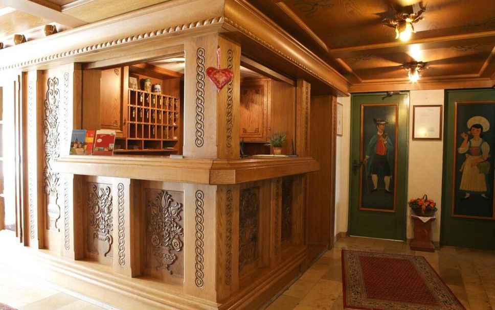 フロントデスク 写真