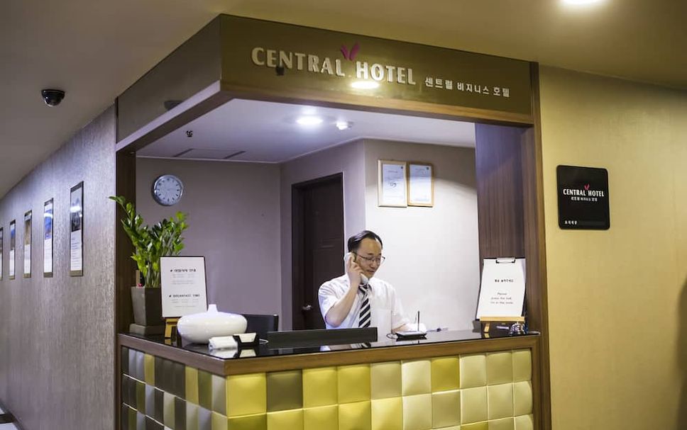 フロントデスク 写真