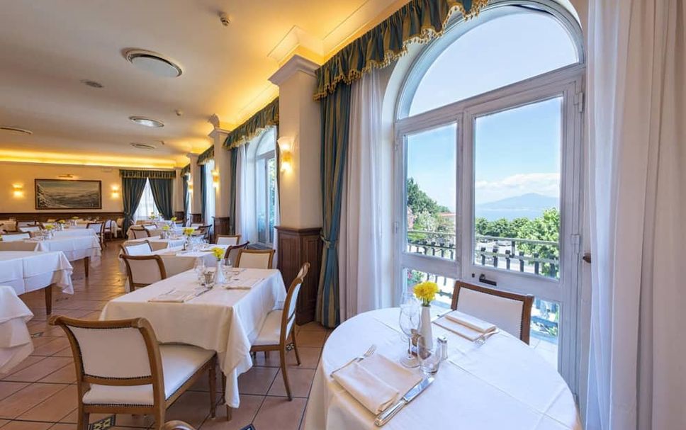 レストラン 写真