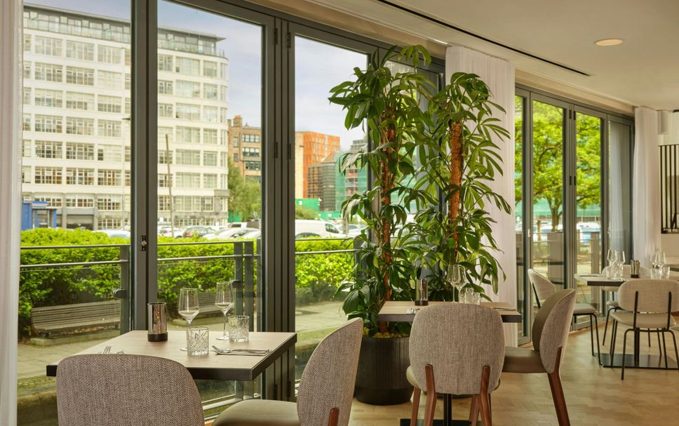 レストラン 写真