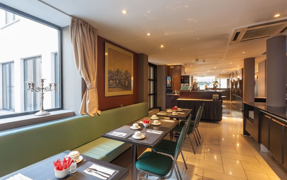 レストラン 写真