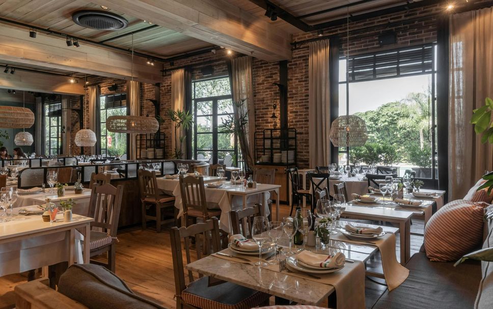 レストラン 写真