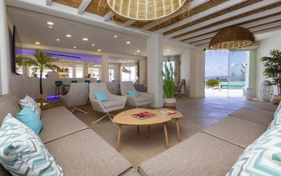 リビングルーム 写真