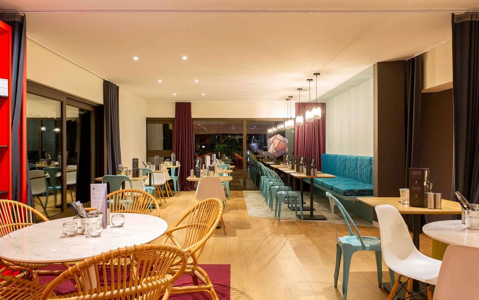 レストラン 写真